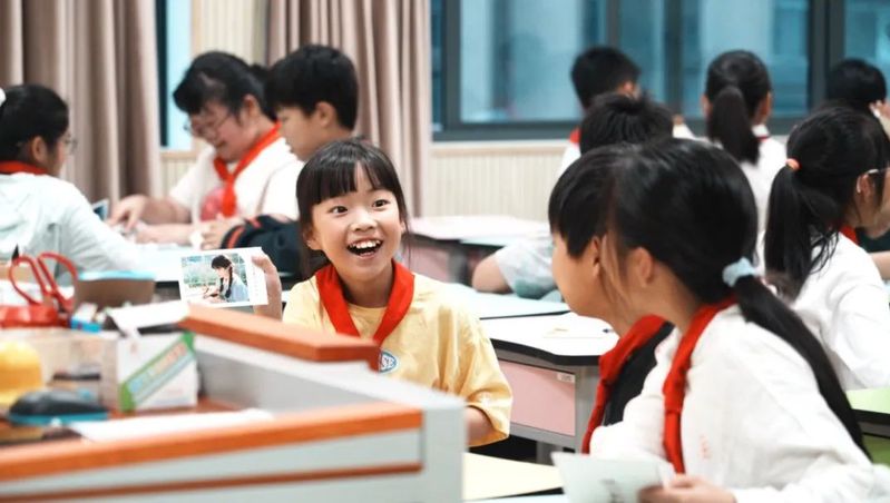 AI赋能职业启蒙:台湾av创新思政课走进小学课堂